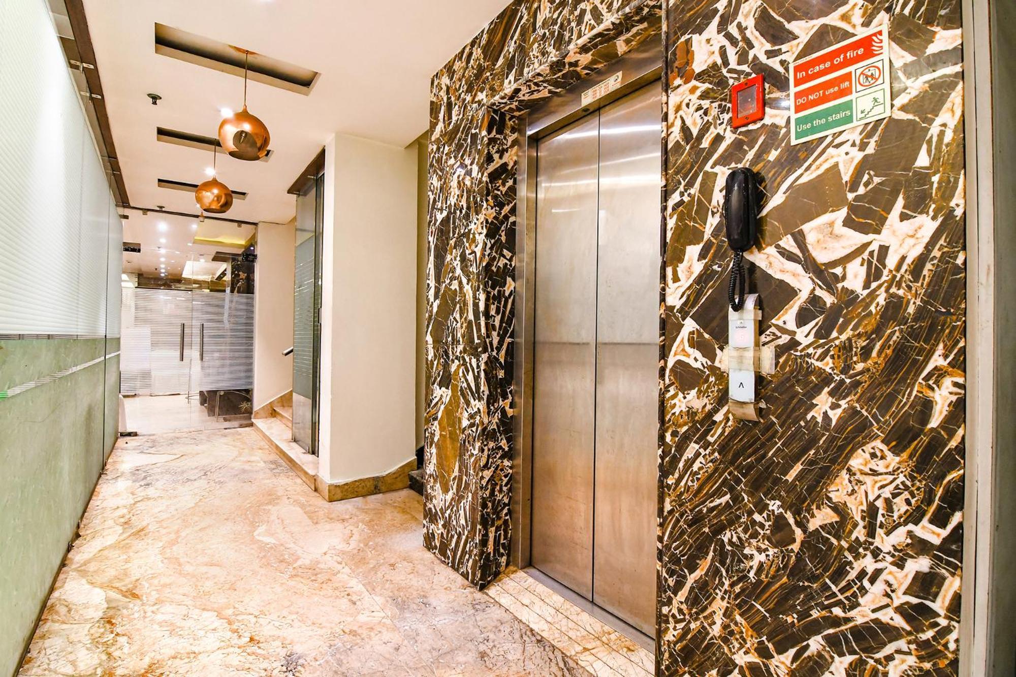 Fabhotel Prime Ivory Inn - Park Circus Калькутта Экстерьер фото